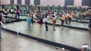 Pergi ke bulan - Cherrybelle