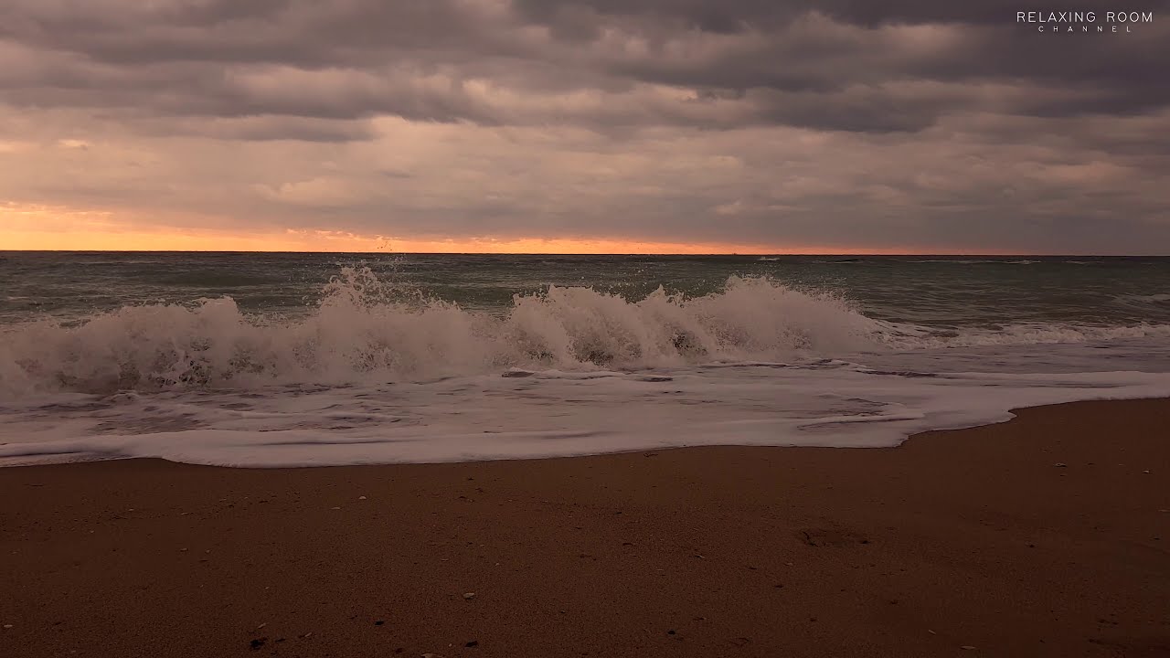 Натуральные звуки морского прибоя в 4K Ultra HD для глубокого сна и умиротворения