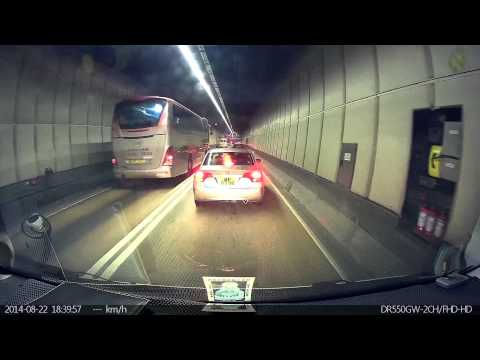 香港仔隧道內cut雙白線爬頭