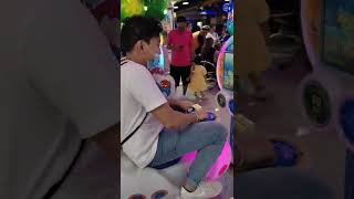 Trying the rides at an Arcade at a mall in the philippines 😂 #philippines #shorts #arcade screenshot 5