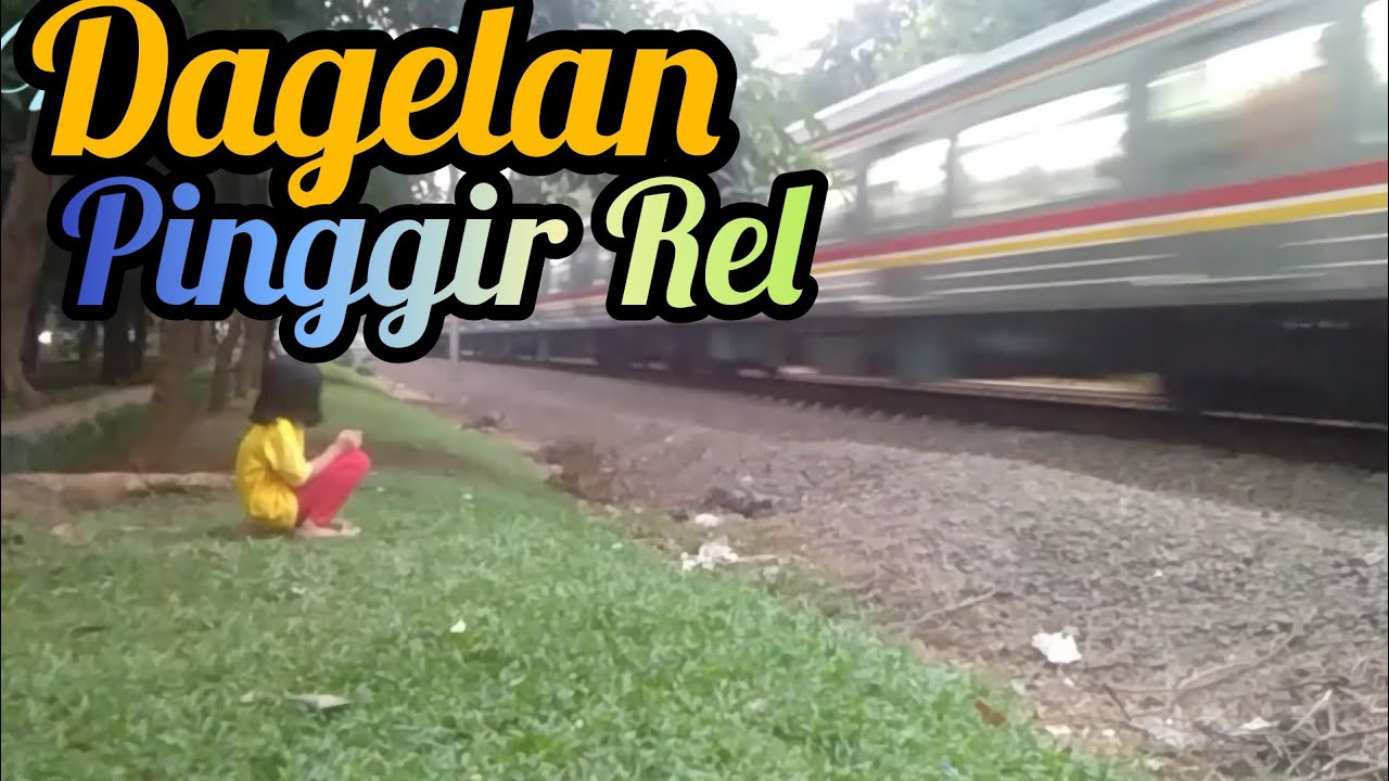 kereta api seperti naga barongsai - YouTube