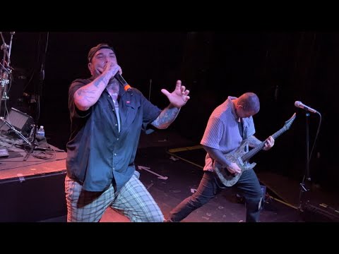 Signs of the Swarm - IWONTLETYOUDIE (Live in Orlando, FL 10-26-25)