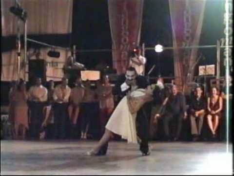Eduardo Cappussi y Mariana Flores 'La Cumparsita', Tangomania 2002