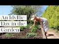 AN IDYLLIC DAY IN THE GARDEN // Moving Vlogs Episode 29 // Fashion Mumblr