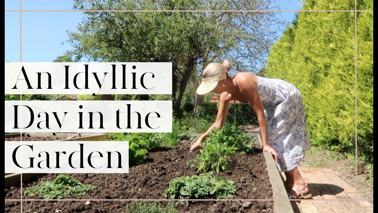 AN IDYLLIC DAY IN THE GARDEN // Moving Vlogs Episode 29 // Fashion Mumblr