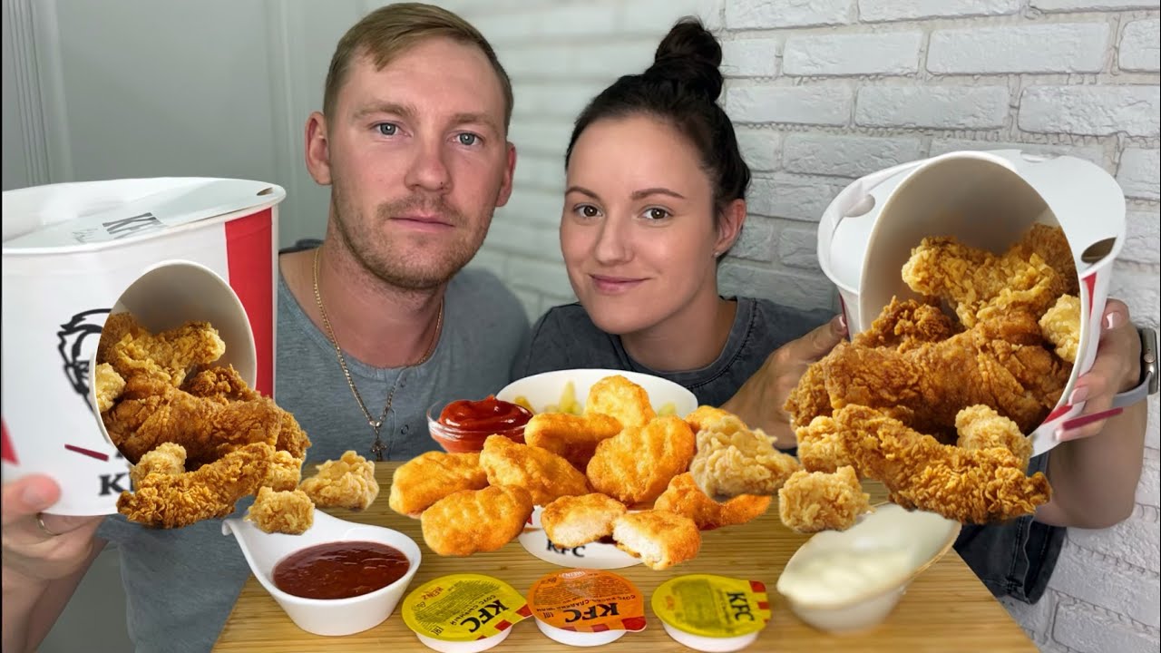 МУКБАНГ КФС ОСТРЫЕ КРЫЛЫШКИ СТРИПСЫ НОЖКИ НАГГЕТСЫ КАРТОШКА ФРИ MUKBANG KFC