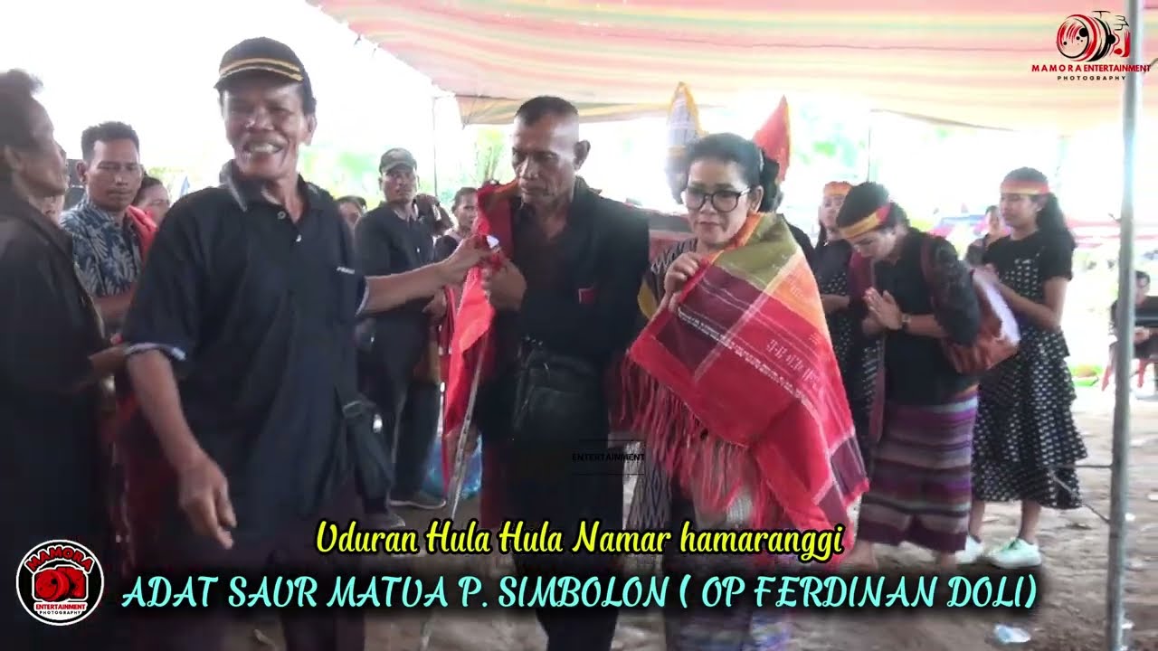 Uduran Hula Hula Namar hamaranggi ADAT SAUR MATUA P. SIMBOLON ( OP FERDINAN DOLI )