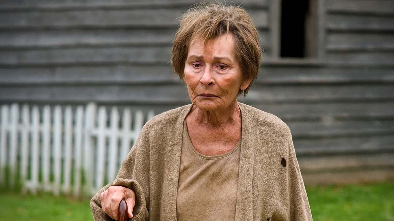 Judge Judy Is Now 82, How She Lives Is Just Sad - YouTube