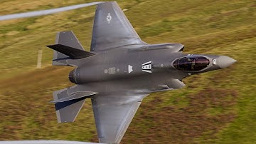 MACH LOOP: 🇺🇸 USAF  4 SHIP F-35 AT LOW LEVEL AT LFA7