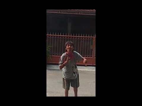 VIRAL!!! Bocah ini ngatain orang gila di rumahnya sampai dikejar