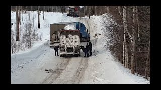 Зимник ! Усть -Кут Ленск . Пробки, гололед и все такое уже весело !