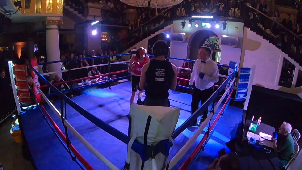 Ultra White Collar Boxing | St Albans | Graham Quick VS Mark Riley video phone beyonce mp3
