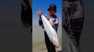 Pinay Nakahuli Ng Dambuhalang Wild Na Bangus Sa Abu Dhabi Uae