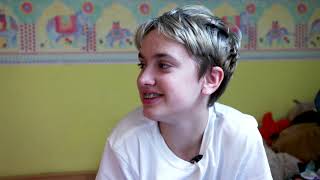 Non-binary teen prepares for first Pride