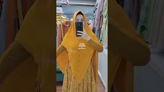 Warna Mustard Favorit Siapa