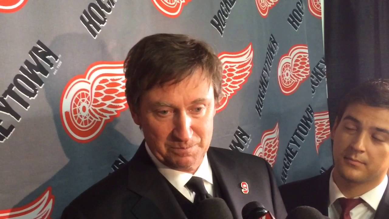 Wayne Gretzky thinks No. 9 should be retired league-wide in honor