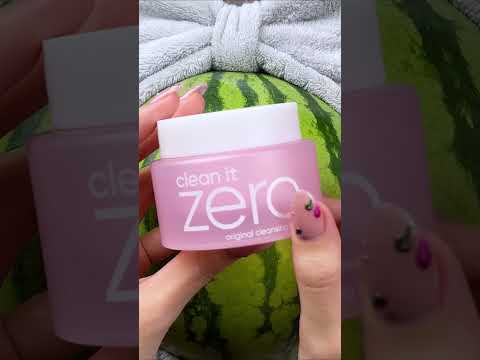 Satisfying Makeup on Watermelon ASMR🍉 #shorts#makeupsatisfying#makeuptutorial#makeuphaul#makeupthin