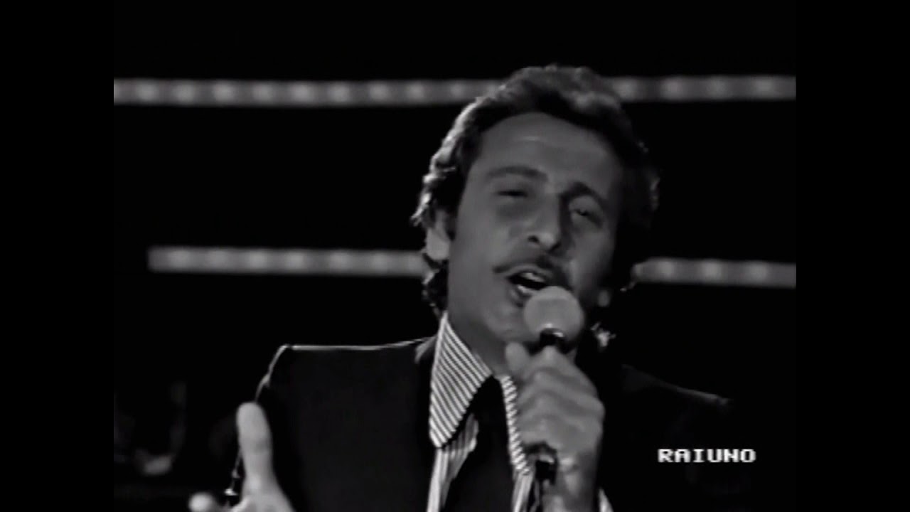 Domenico Modugno - La Lontananza - La distancia es como el viento - YouTube