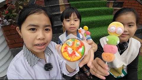 Em Lộc Cute Vui Sướng Được Chị Đón Và Cùng Nhau Ăn Marshmallow, Kẹo 5 Màu 5 Vị • Lộc TiVi