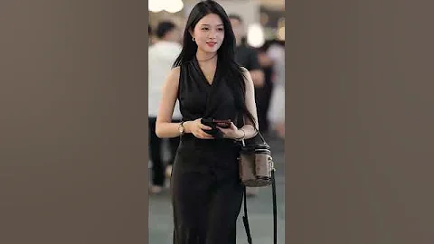 Beautiful chinese girl street fashion stylist outfit #beautiful #fashion #tiktok #shorts #douyin