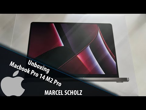 Unboxing Macbook Pro