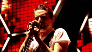 Video thumbnail of "Muse - Where The Streets Have No Name (with The Edge) live at Glastonbury HD"