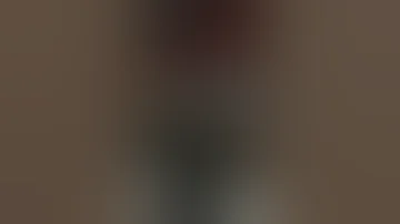 انت ياصاحبي بتضحكلي بس شايف غلاك 