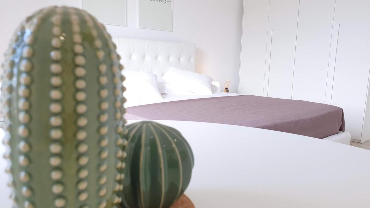 2B Home - Bari Centro | Modugno, Italy | Hotel Review 🛏️