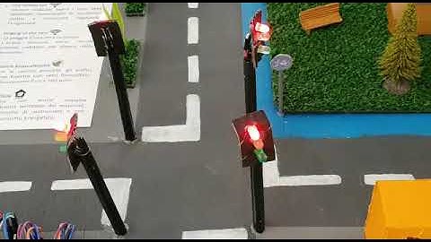 incrocio semaforico #arduinostudentkit