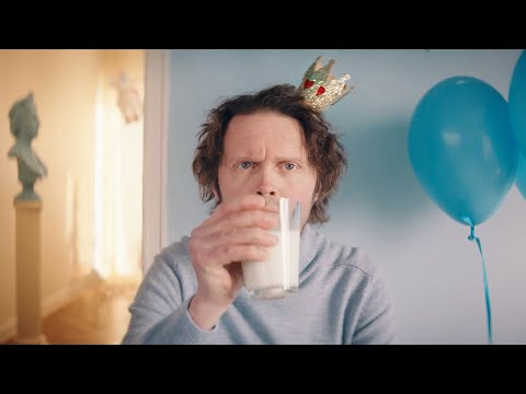 Video: Er Melk Bra For Voksne