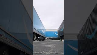 Trailer backing up! 🚛
