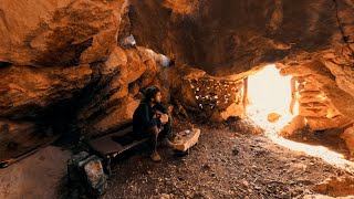 Solo Bushcraft. Building a cave shelter. Sleeping in a cave with my dog.