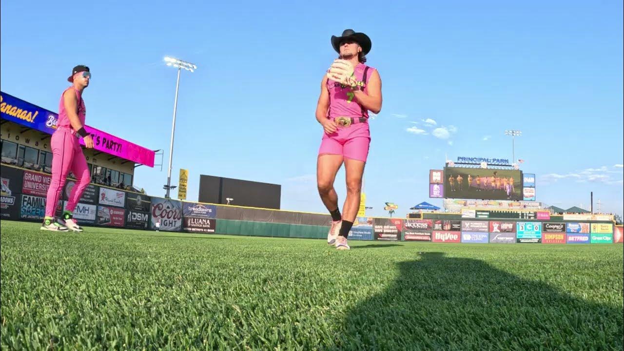 Pregame routine on start day in Des Moines, Iowa. thepartyanimals 