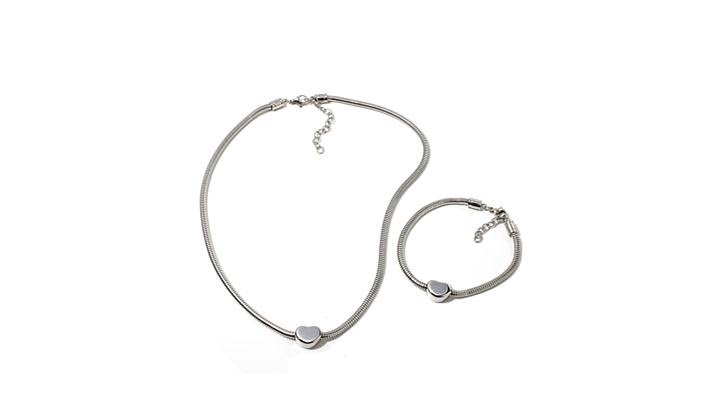 Stately Steel Heart Design Necklace and Bracelet Set