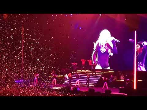 Feel This Moment - Christina Aguilera, The X Tour