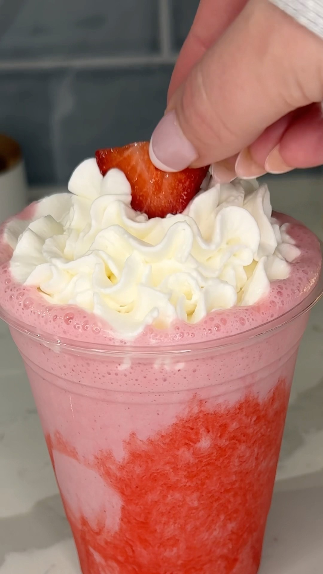 ALEXIA STAM 公式オンラインストア alexiastamAmelia strawberry shake