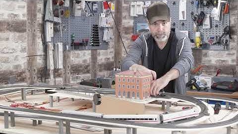 Building a Model Railroad / 15 / Uncoupling trains with a special track or digital functions