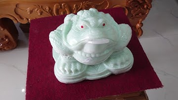 Cụ Cóc ngọc cẩm thạch xanh giá 2.900 LH 0911169961