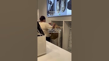 Donate old clothes at H&M ♻️ #donate #donateclothes #declutter #decluttering #recycle #upcycling