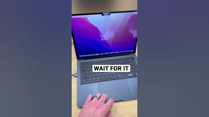 MacBook Air Midnight is beautiful but the finger prints 🤦‍♂️🤦‍♂️🤦‍♂️ #shorts #macbookair2025