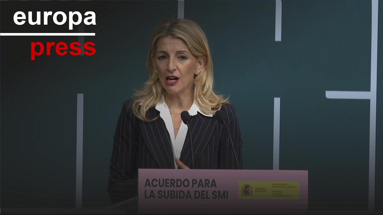 Díaz firma con CCOO y UGT el alza del SMI: "Esta herramienta es clave ...