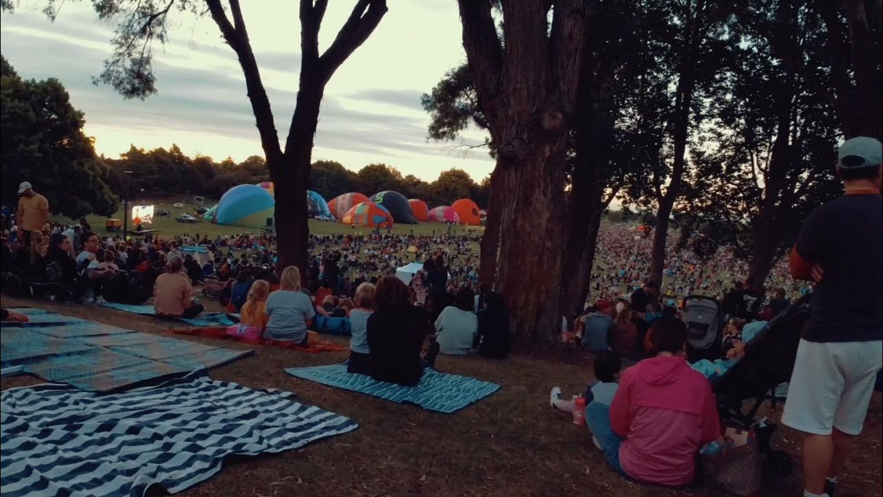 Zuru Night Glow Hamilton 2021 YouTube