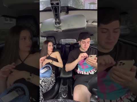 КОГДА ЗАБЫЛ ЧТО ВОЗЛЕ ТЕБЯ СИДИТ НЕ ТВОЙ ДРУГ 😂😂 / РЕАКЦИЯ ДЕВУШКИ 🤦🏻♂️