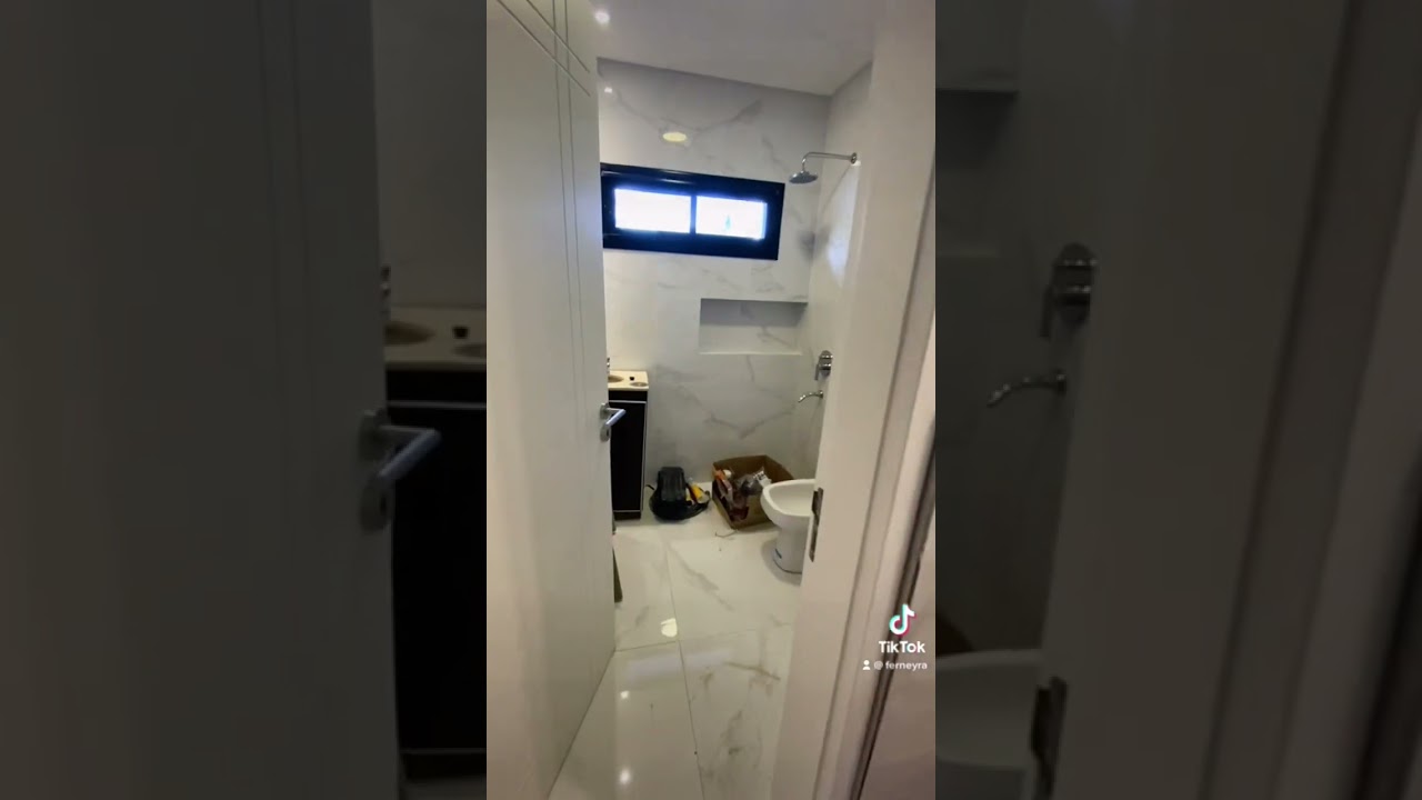 Casa 85m2; en terreno de 10x30m; dos dormitorios. La Calera Córdoba
