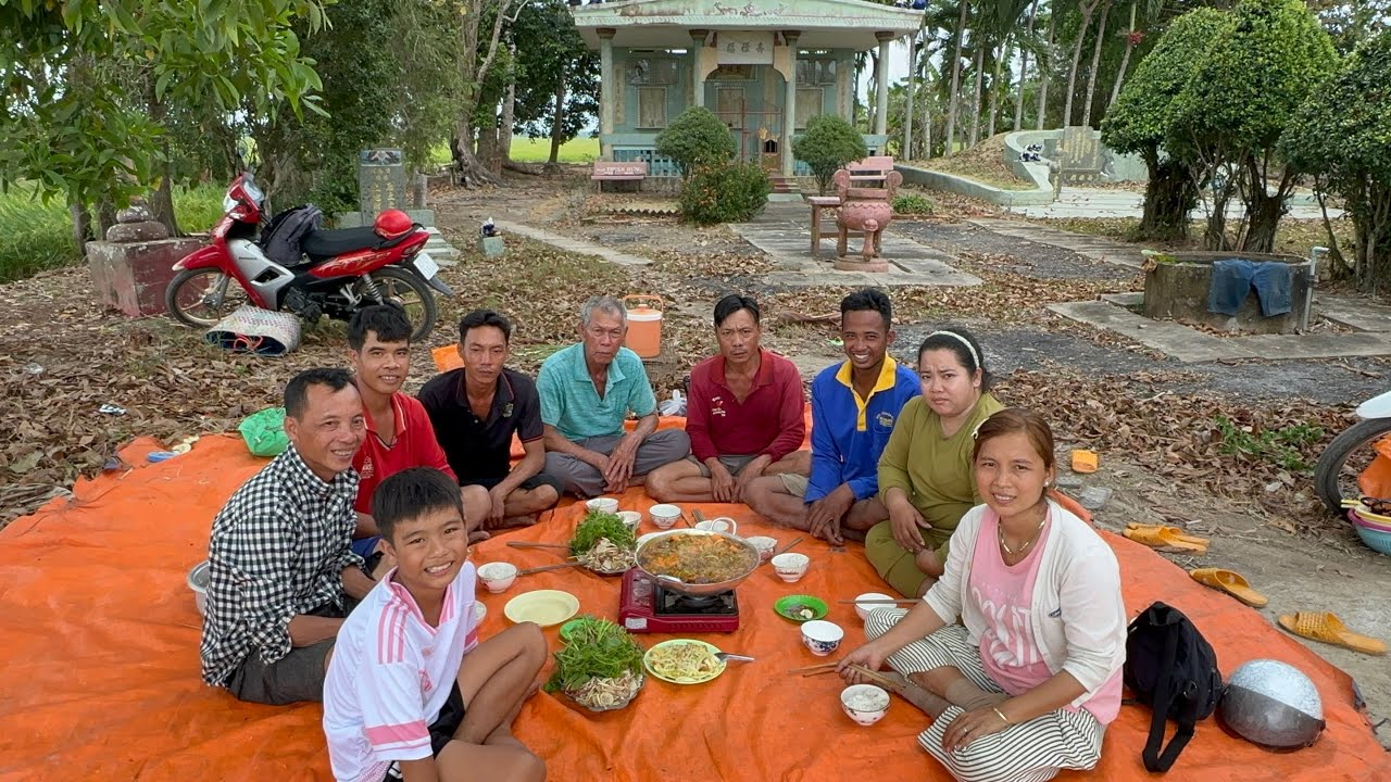 Chia tay Thánh Liệu trở lại thành phố đi làm . Theo máy cắt bắt chuột VXĐ 