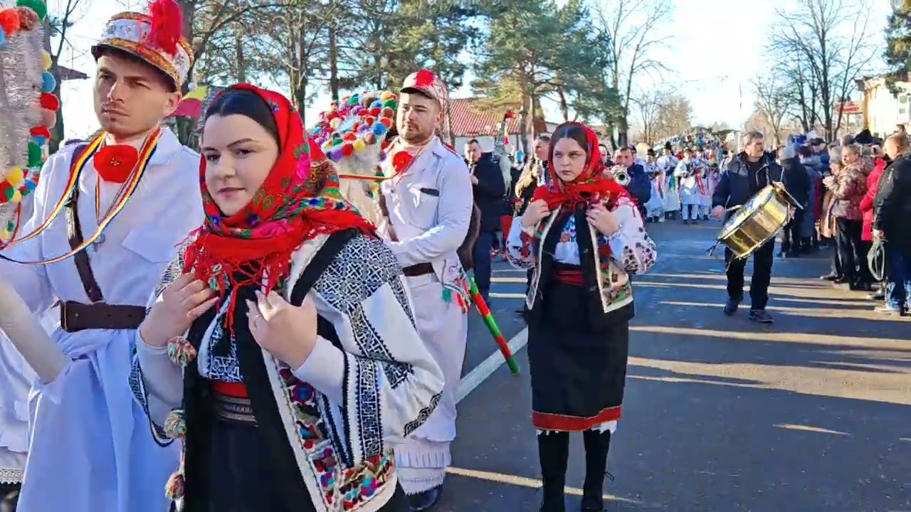 Botosani Online TV / Tradiții și obiceiuri de iarnă la Vorona (Botoșani) în ultima zi a anului
