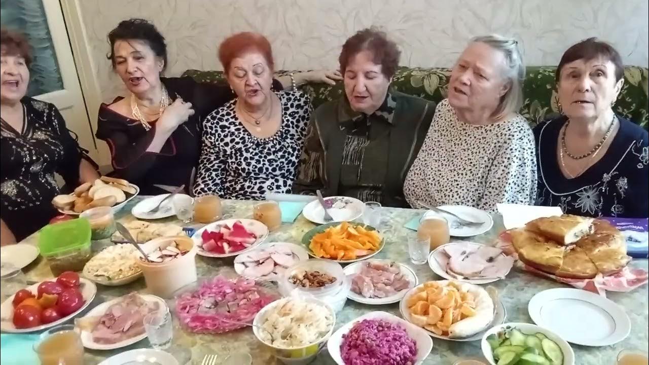 Белый двор песня. Белый снег белешенький. Песня белая береза в исполнении. Группа реальные братаны. Белая берёза был тот клен влюблен дворовая песня.