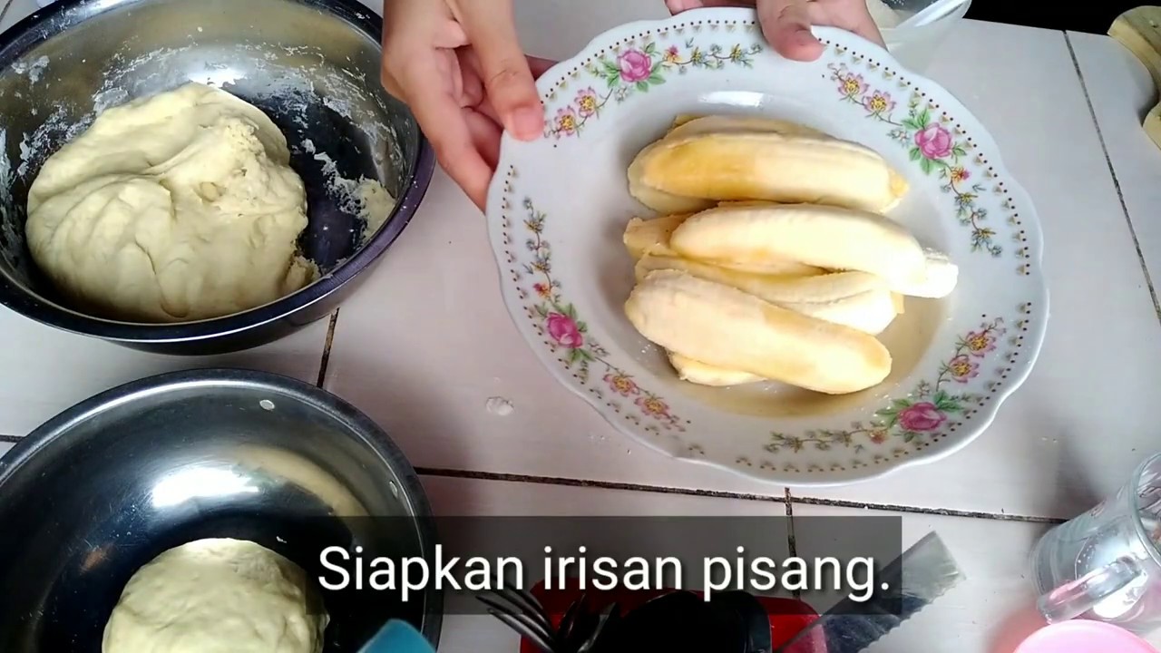Cara mudah membuat Roti pisang kepang Tanpa mixer dan Cara mudah membuat Roti pisang kepang Tanpa mixer dan