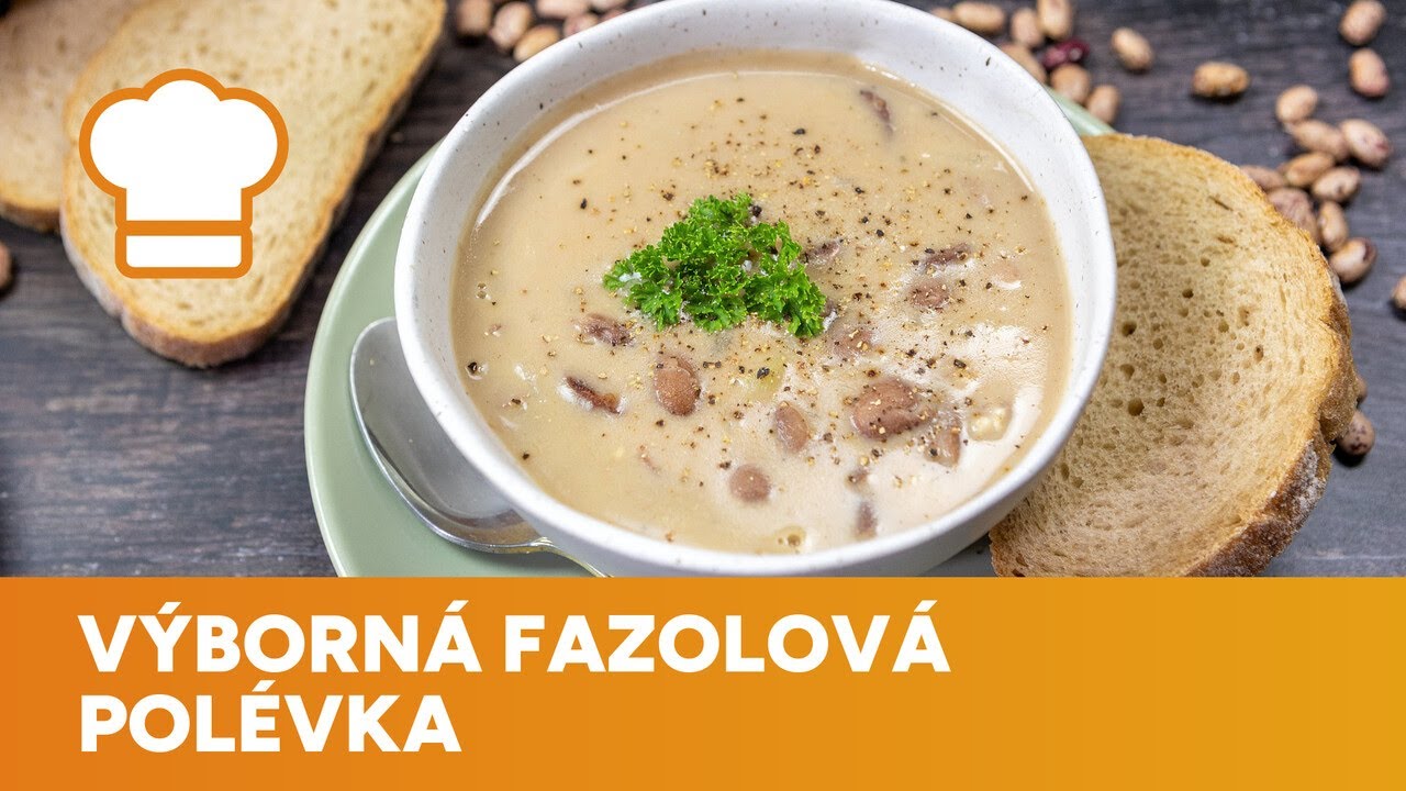 Výborná fazolová polévka doplněná bramborami a klobásou voní po česneku a koření