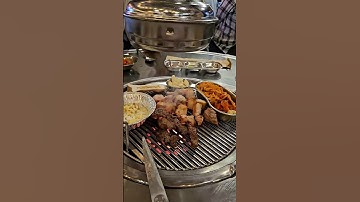 How to Eat Korean BBQ The right way! #koreanfood #korean #koreantravel #foodie #mukbang